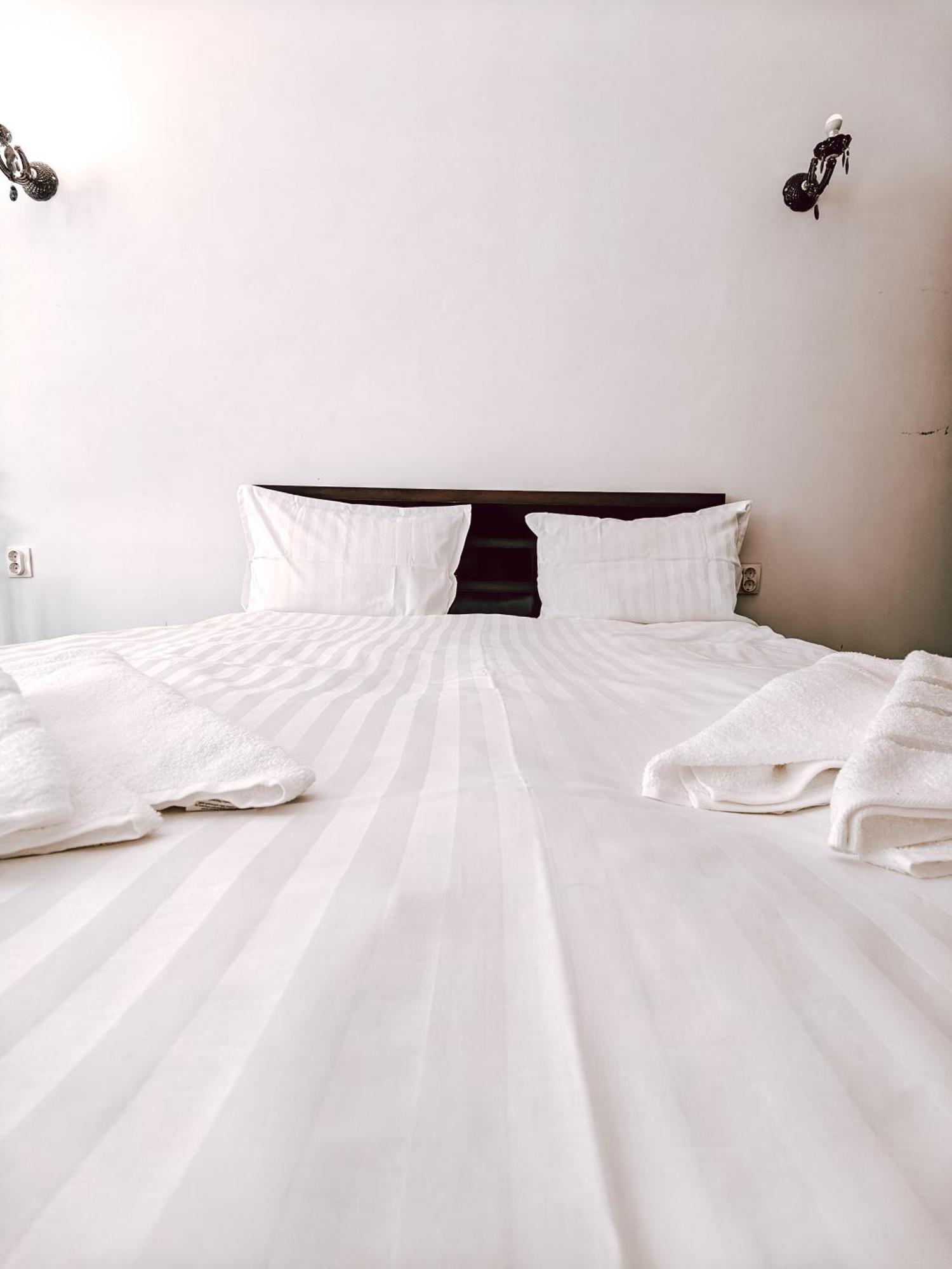Berindei Studio - City Center - Private Parking คลูจ-นาโปกา ภายนอก รูปภาพ