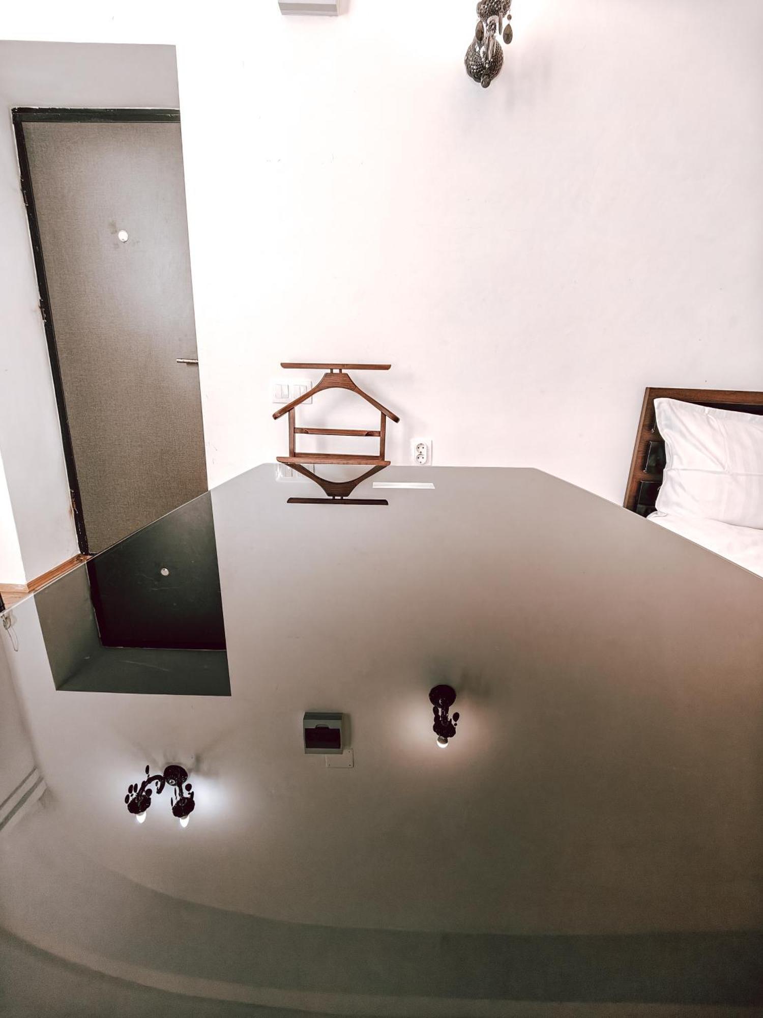 Berindei Studio - City Center - Private Parking คลูจ-นาโปกา ภายนอก รูปภาพ