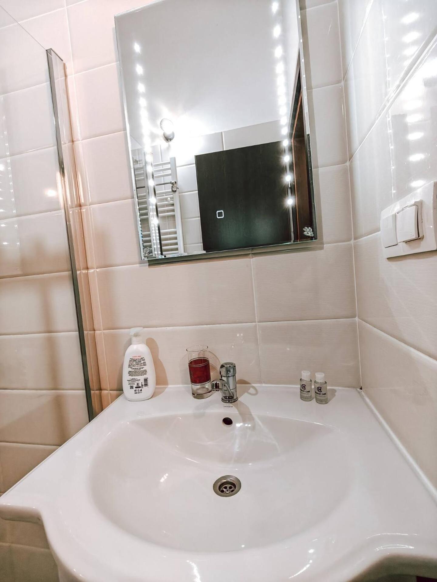 Berindei Studio - City Center - Private Parking คลูจ-นาโปกา ภายนอก รูปภาพ